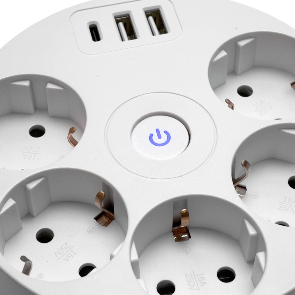 HM10-51-01 Удлинитель 5-местный с/з, 3x1мм2, 2.5м, 250В, 16А, 2USB+С 5V 3,1А, серия Comfort, белый, артикул STEKKER 49591