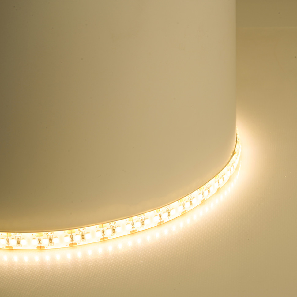 Светодиодная Светодиодная LED лента Feron LS626, 180SMD(2835)/m 17W/m 12V 5000*10*1,22мм 3000К IP65, артикул FERON 51638