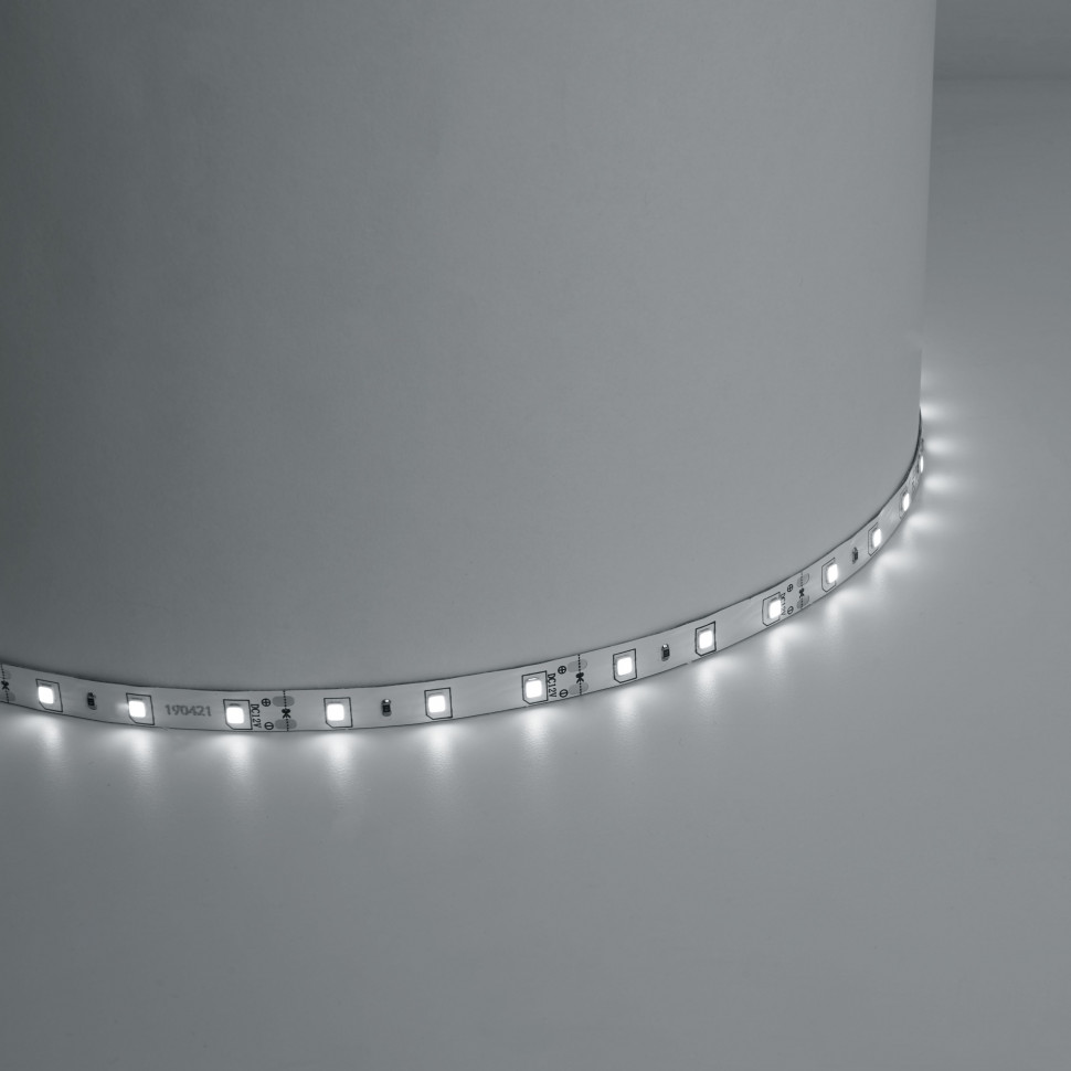 Светодиодная LED лента Feron LS603, 60SMD(2835)/m 4.8W/m 12V 5m 4000К, артикул FERON 41446